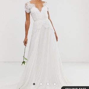 NWT Lace Long Wedding Dress